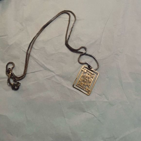 GOLD KING CARD NECKLACE - Picture 5 of 6